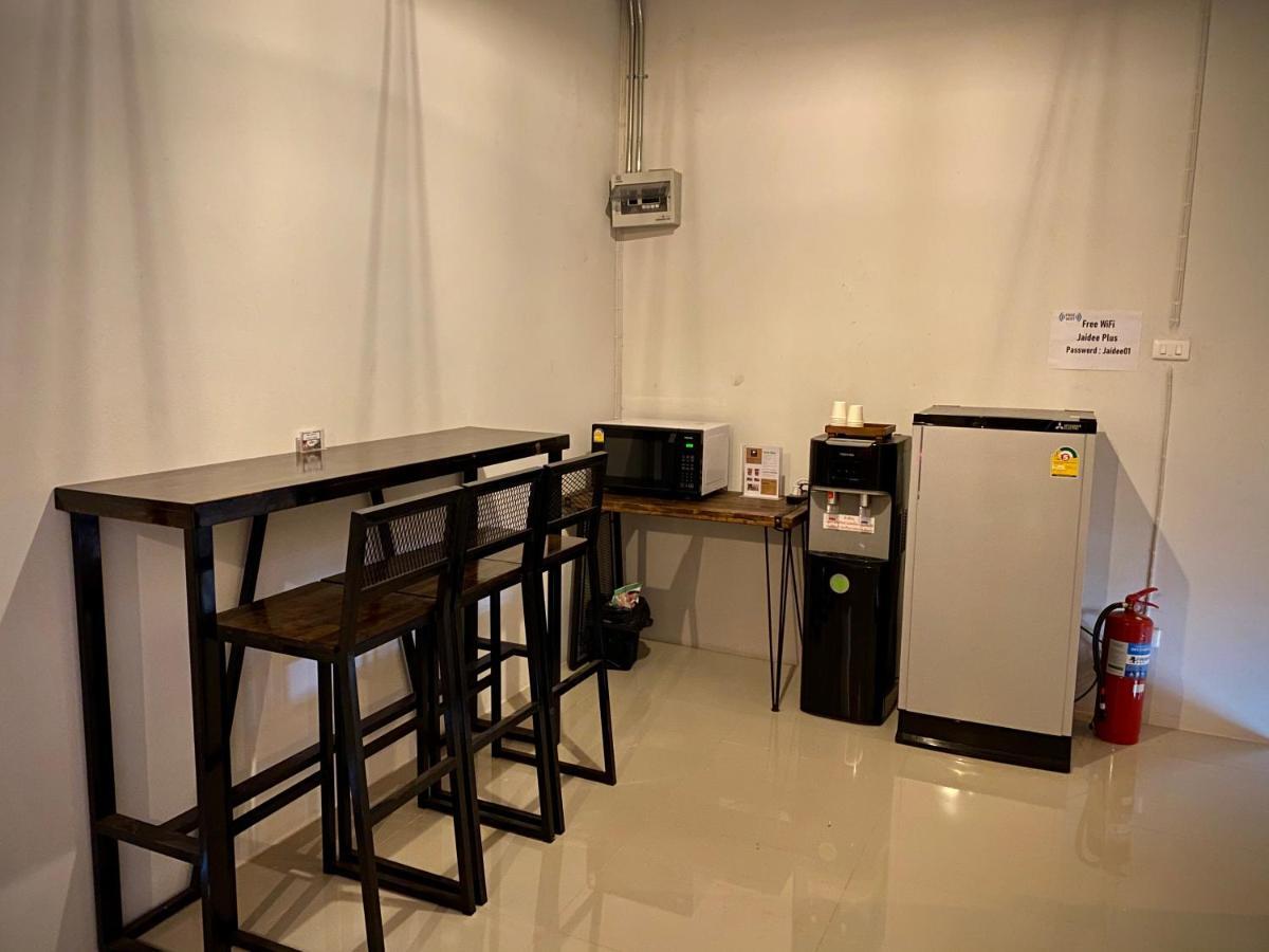 Jaidee Cafe & Hostel Chiangrai Ban Fang Min Esterno foto